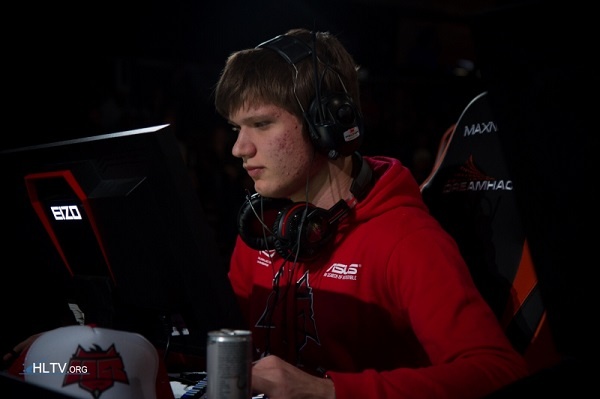 Bwipo 对争议言论表示歉意，并为 2025 年全球总决赛做准备